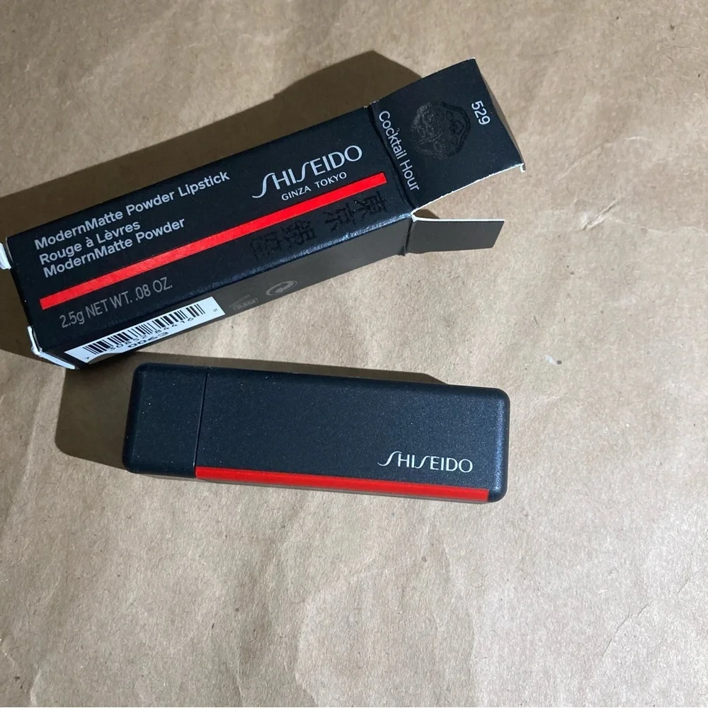 Shiseido lipstick